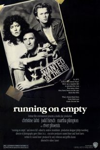 فیلم Running on Empty 1988 1 MV5BZjI4MjAyNzktYmEyNS00MmNmLWFmMDctZjUzNDIyOTIzZGYyXkEyXkFqcGc@. V1 SX500