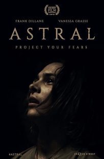 فیلم Astral 2018 1 MV5BMjQzZGYyZGYtNGM1YS00ODYwLTllM2MtNzk3MWZjMjE3Y2RiXkEyXkFqcGc@. V1 SX500